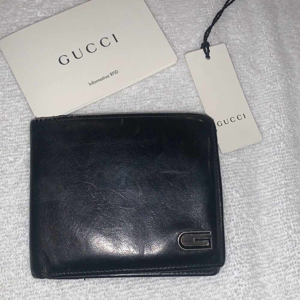 Genuine Gucci Black Leather Wallet